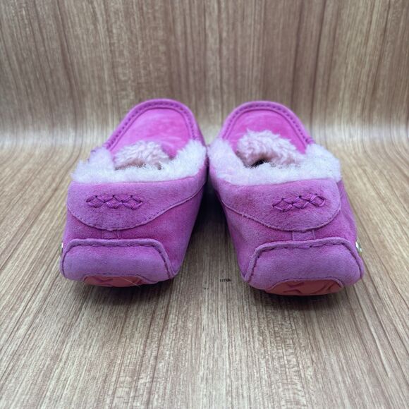 UGG Ansley Women’s Purple/Pink Slip On Loafers Slippers Moccasins Size 9 READ - Picture 2 of 9